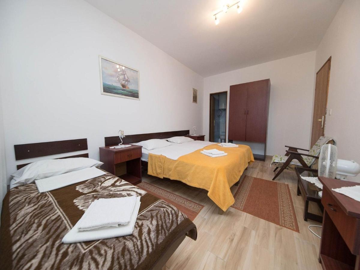 Apartments Biserka Crikvenica Exterior foto